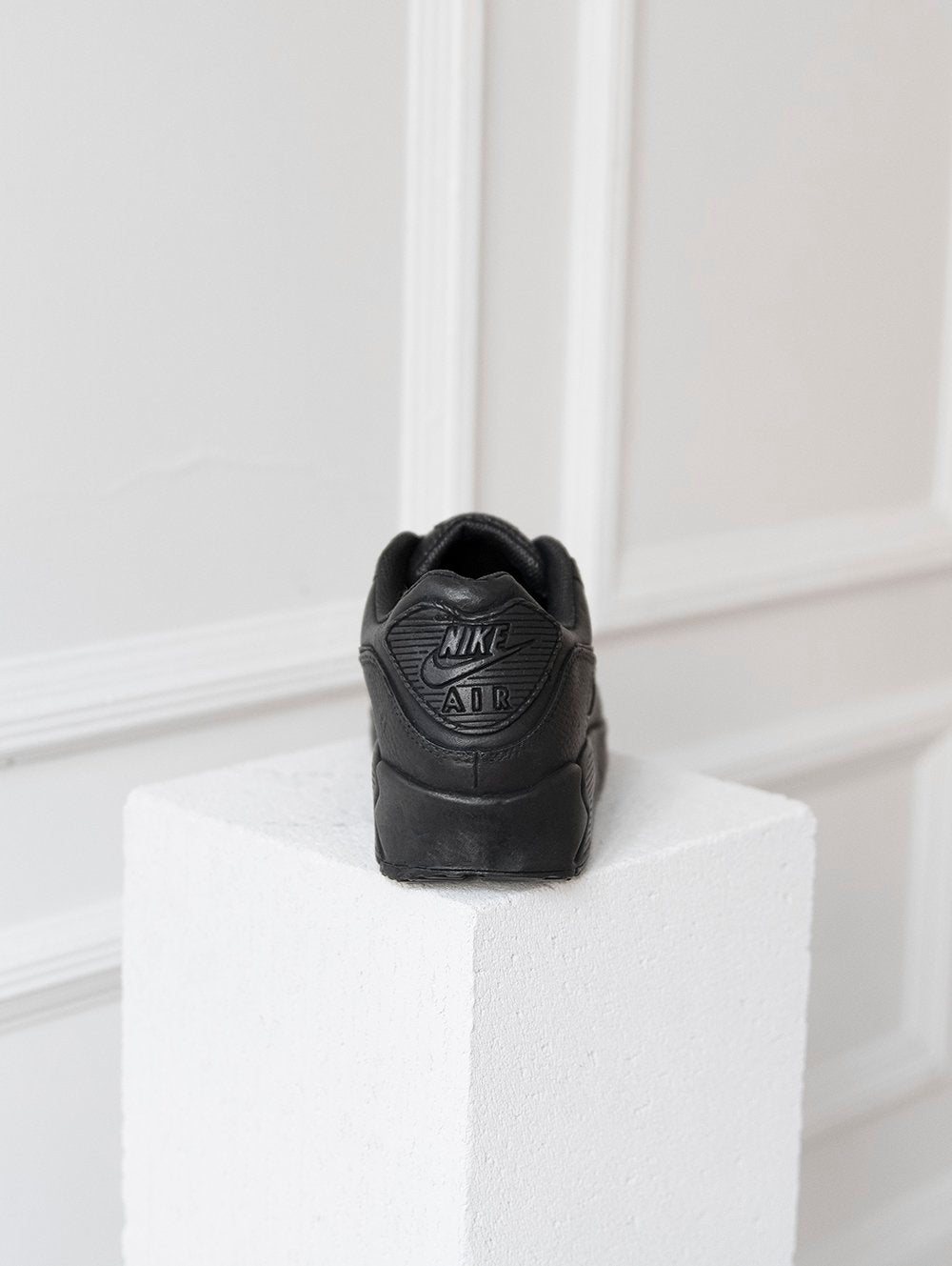 Move to Zero - Bronze Sculpture by Mikkel Carl