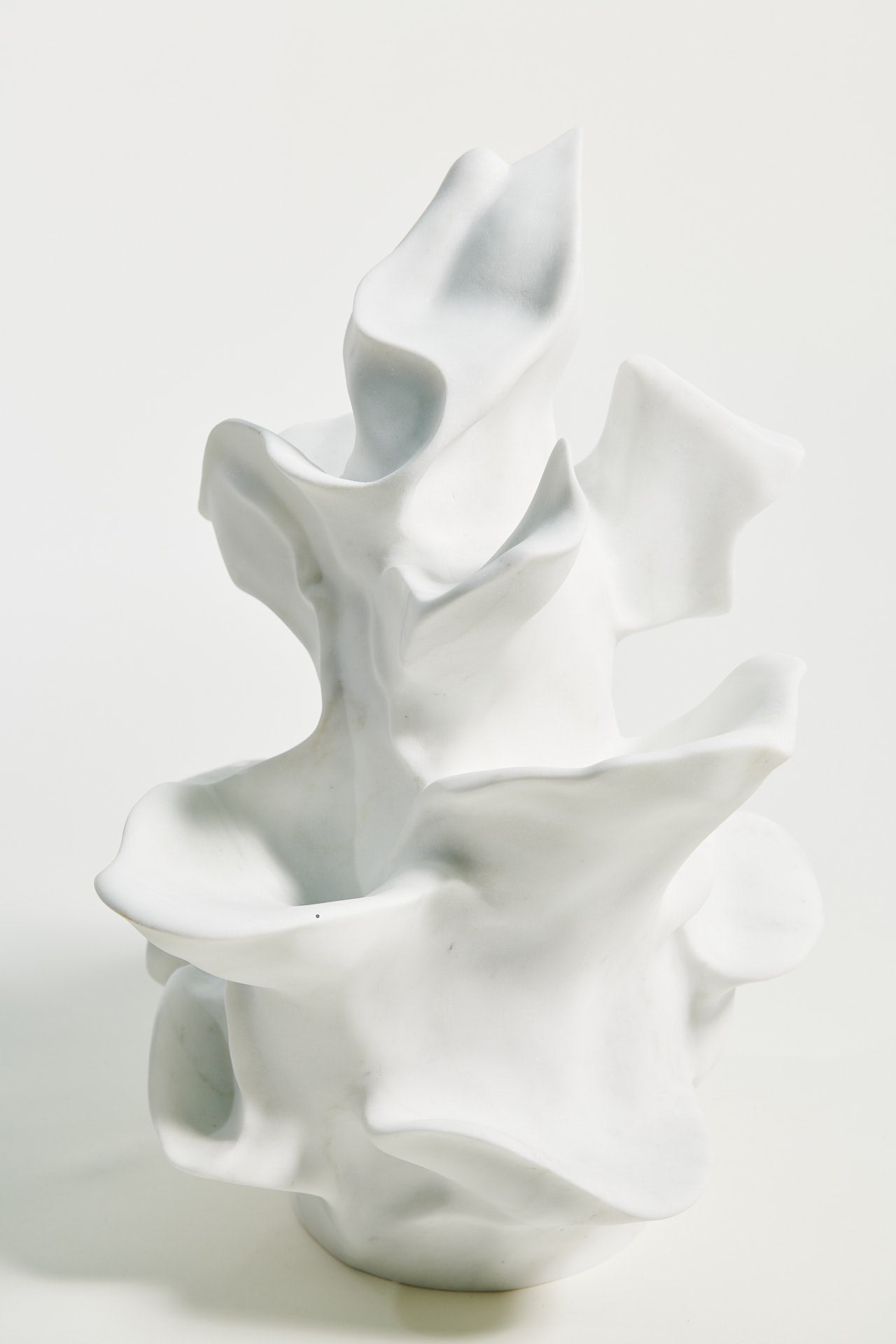 Cappuccino - Marble Sculpture by Andrés Reisinger