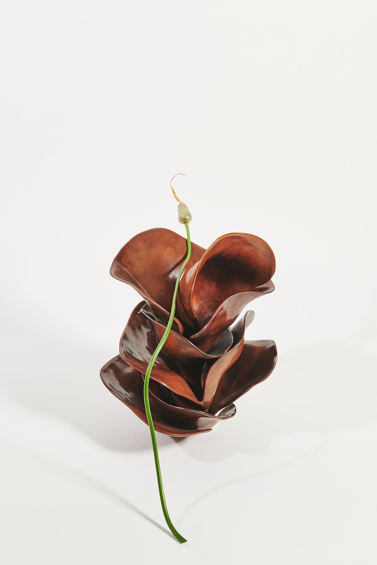 Sábado - Bronze Sculpture by Andrés Reisinger