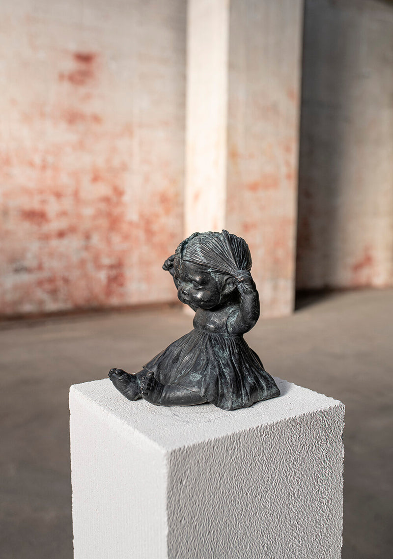 Head Space - Bronze Sculpture by Maria Rubinke