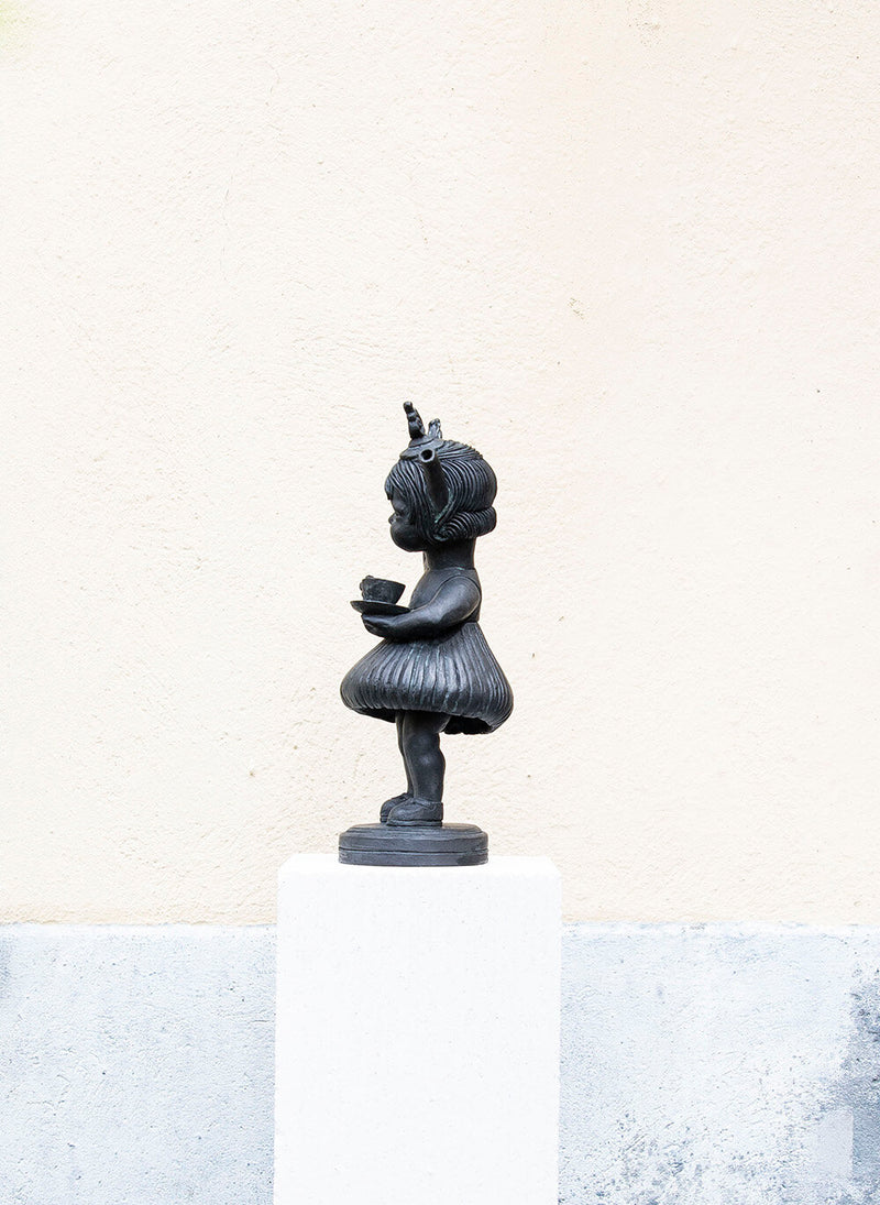 Till the Last Drop - Bronze Sculpture by Maria Rubinke